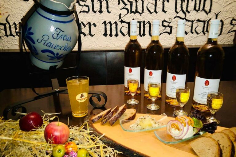 Frau Rauscher Äppler