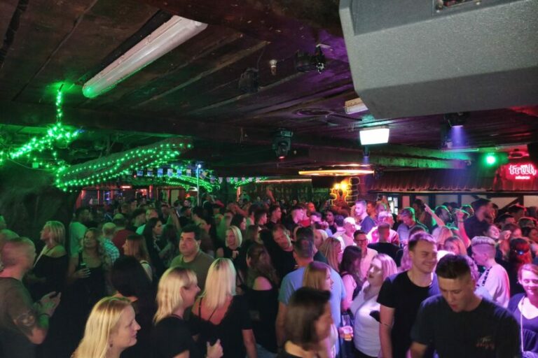 partyreisen-deutschland-wiener-steffi