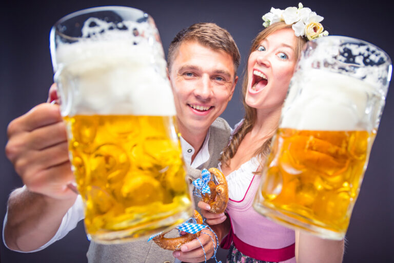 partyreisen-deutschland-oktoberfest-partyboot