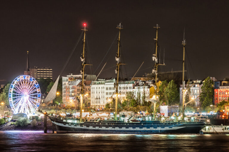 Hambur-hafen-partyreisen-deutschland