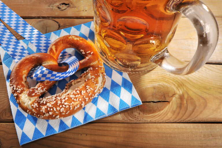 partyreisen-deutschland-oktoberfest-partyboot