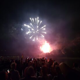 Fest der 1000 Lichter-partyboot