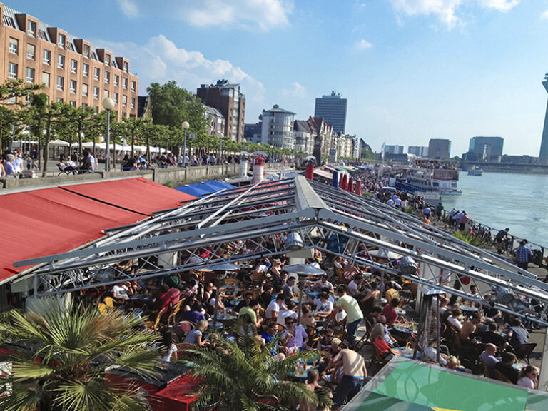Düsseldorf-Wochenende mit Altstadt und Rhein für Gruppen