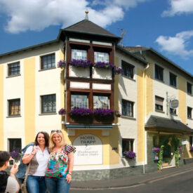 Außenansicht des Hotels Felsenkeller in der Rüdesheimer Altstadt