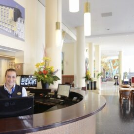 Frühstücksbereich im Hotel der Maastricht-Reise