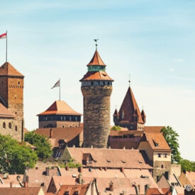 Blick auf die Nürnberger Kaiserburg bei Tageslicht