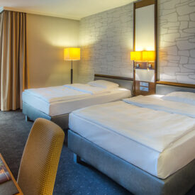 Aufenthaltsbereich im Park Inn by Radisson Lübeck