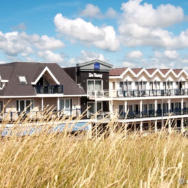 Hotel de Vassy hinter den Dünen von Egmond aan Zee
