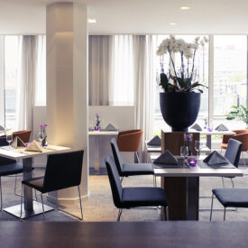 Heller Restaurantbereich im Mercure Hotel Nijmegen Centre