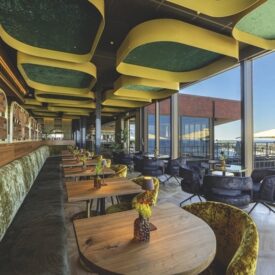 Lounge mit Meerblick im Strandhotel Het Hoge Duin