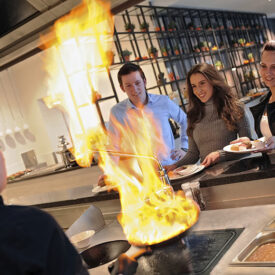 Live-Cooking am Buffet im Van der Valk Hotel Tiel