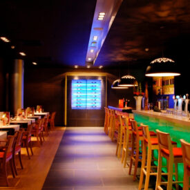 Barbereich im TRIBE Den Haag Centraal