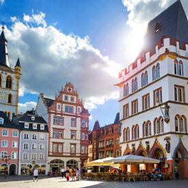 Hauptmarkt in Trier mit Sankt Gangolf und Steipe