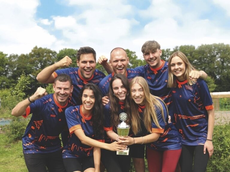 Team mit Pokal beim Wanger-Cup im Wangerland Resort