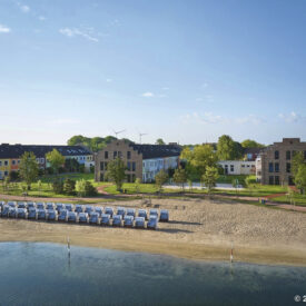 Wangerland Resort mit Strandkörben am Wangermeer